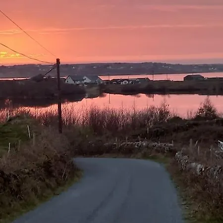 Radharc An Chuain 2 Bedroom * Galway