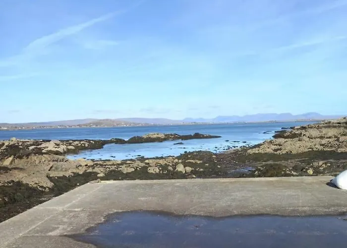 Radharc An Chuain 2 Bedroom Dom wakacyjny Galway